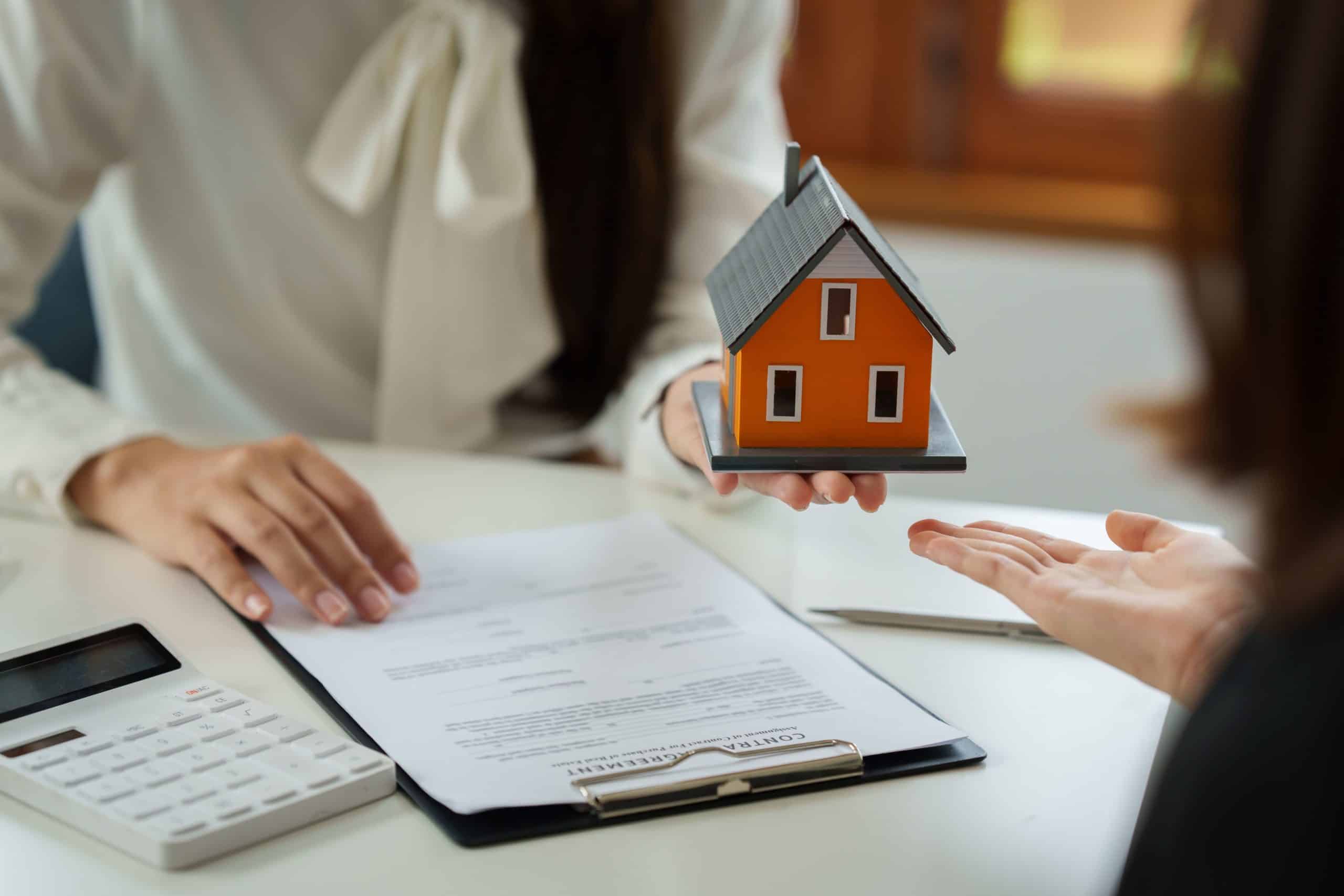 real-estate-agent-with-customer real estate agent with customer