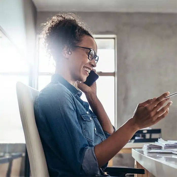 Remote receptionist taking calls for small business