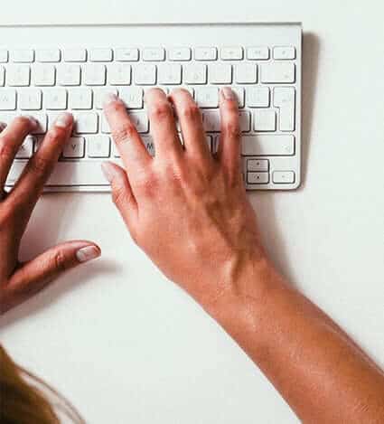 Women Applying for Virtual Receptionist Job Online Women Applying for Virtual Receptionist Job Online