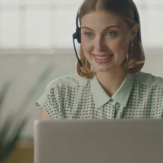 Posh Receptionist Posh Receptionist