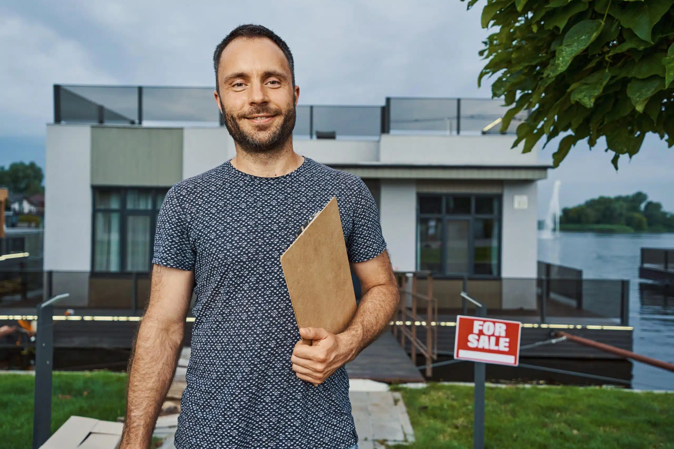 Frontgate Hired Virtual Receptionist for Real estate Business