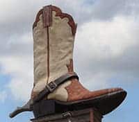 Iconic giant cowboy boot sculpture in Texas