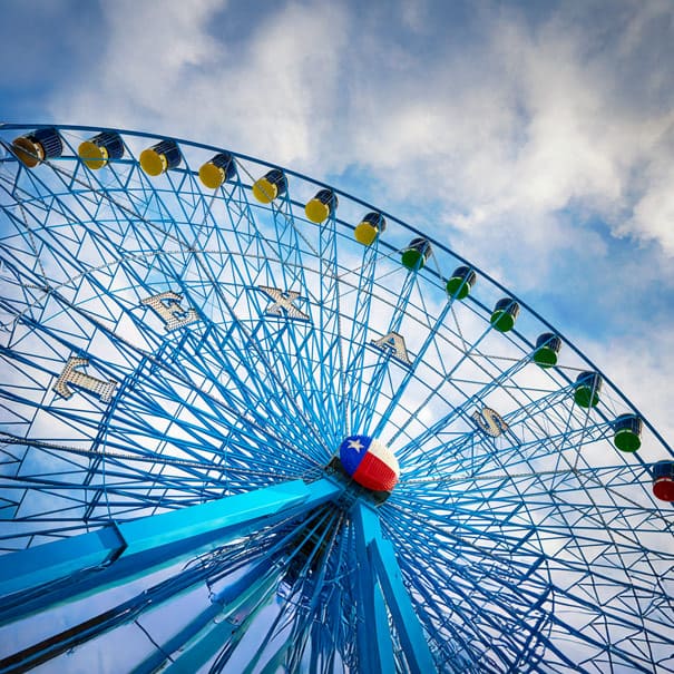 Texas-themed Ferris wheel with vibrant colors
